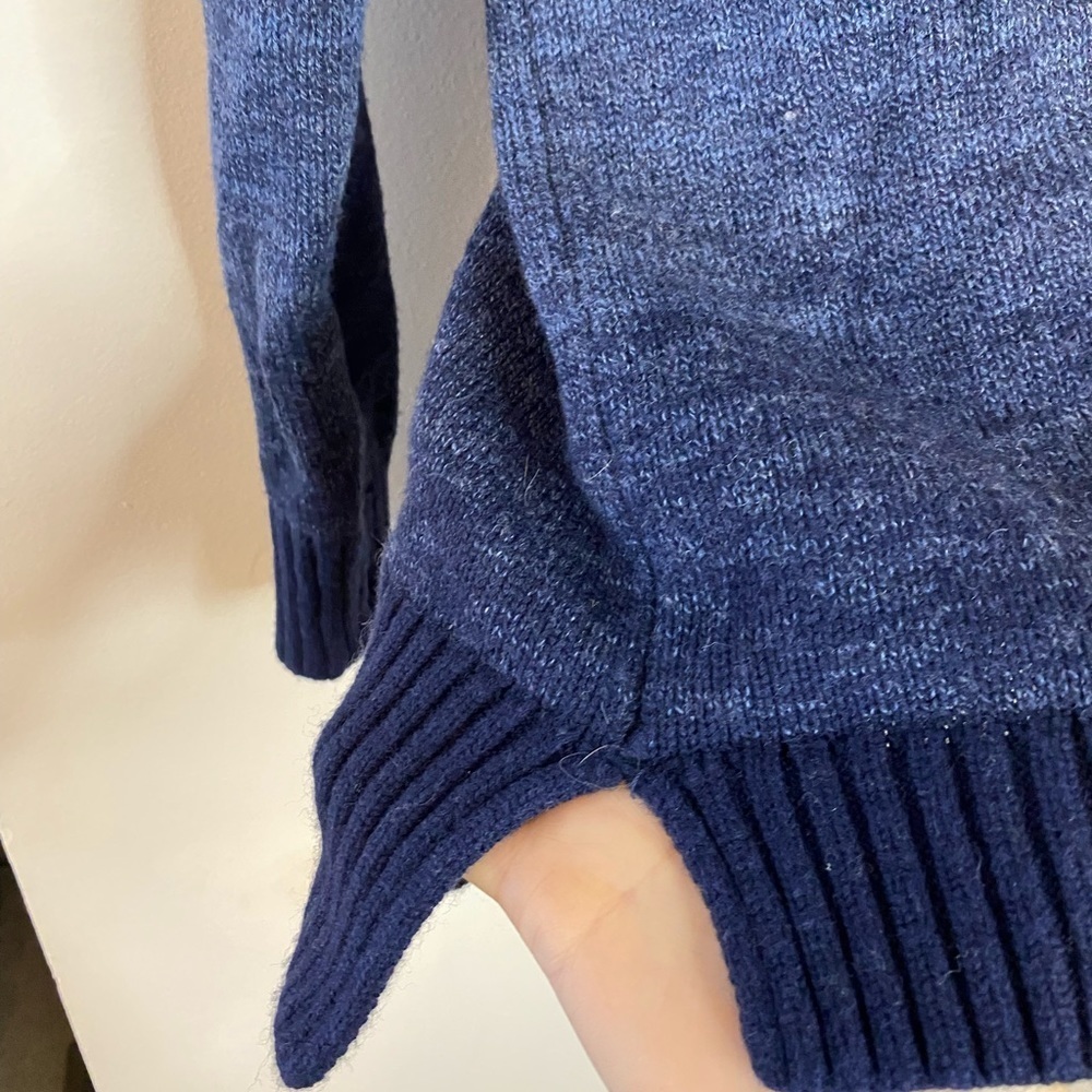 Blue Gradient Women's Sweater - Picture 6 of 7